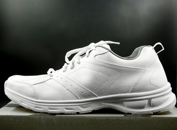 Quelles marques offrent des accessoires de luxe pour hommes?